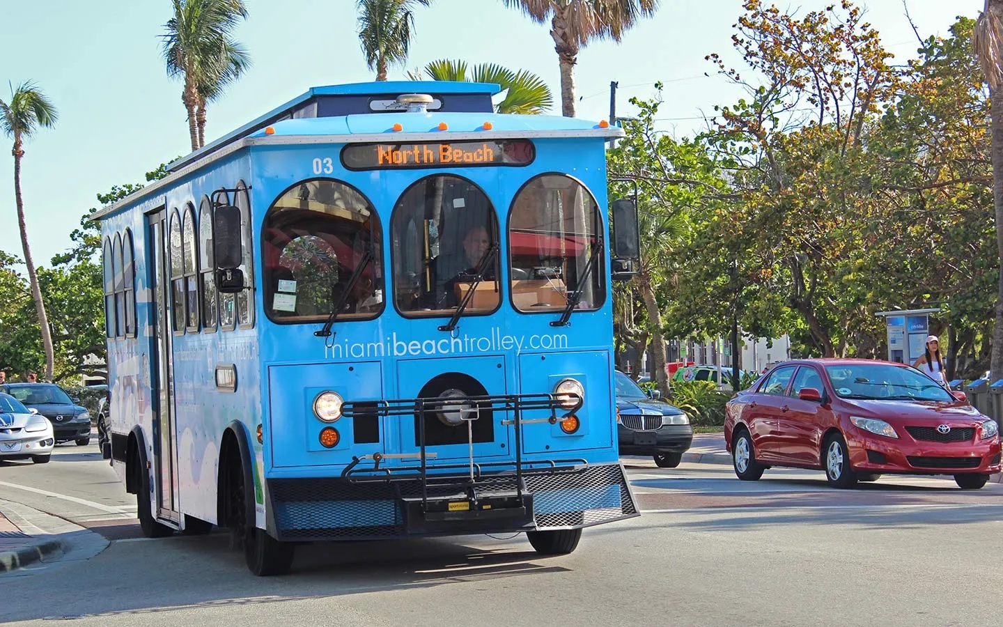 Free Trolley transportation in Miami Beach Free trolley around Miami Beach